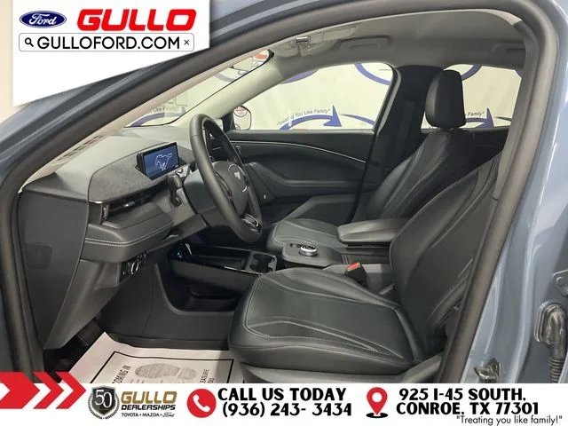 Used 2024 Vapor Blue Ford Premium image 28