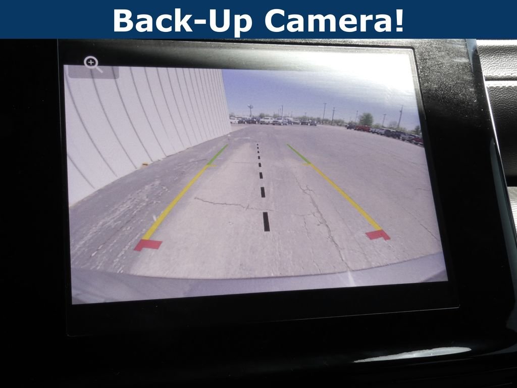 Used 2023 Gray Jeep Altitude image 18
