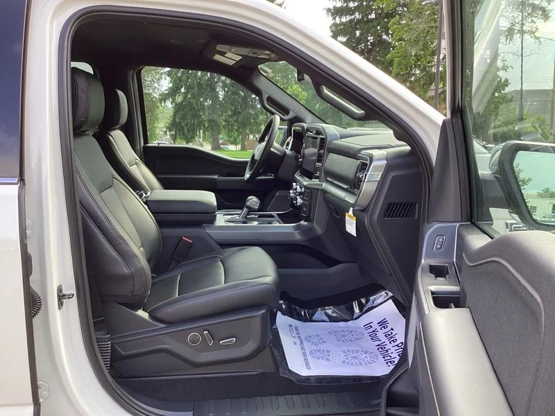 New 2026 Star White Metallic Tri-Coat Ford Lariat® image 13