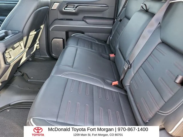 2024 GMC Sierra 1500 AT4X - Photo 7