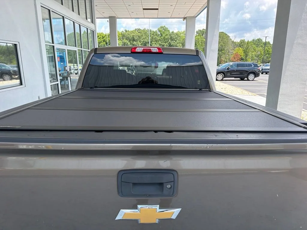 Used 2015 BROWNSTONE METALLIC Chevrolet LT image 7