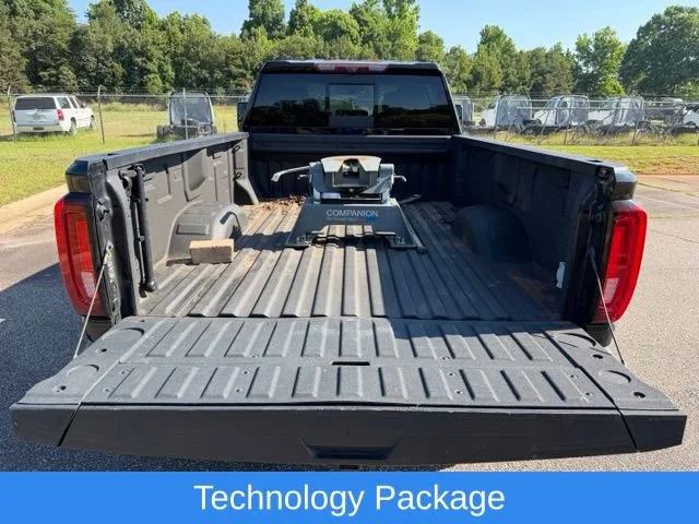 Used 2022 Onyx Black GMC Denali DRW image 14