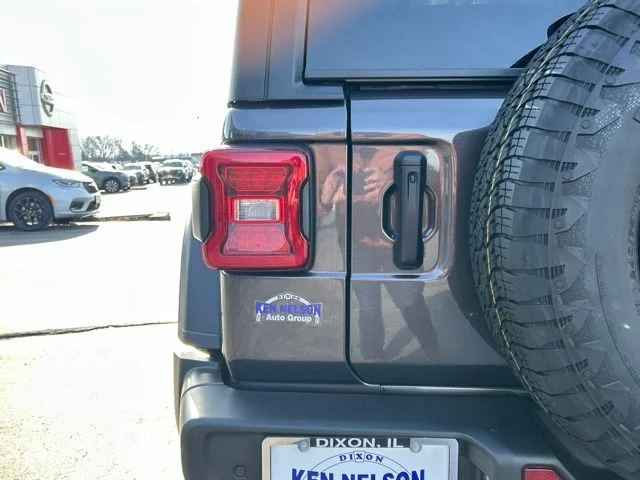 New 2026 Crystal Metallic Jeep Sport S image 9