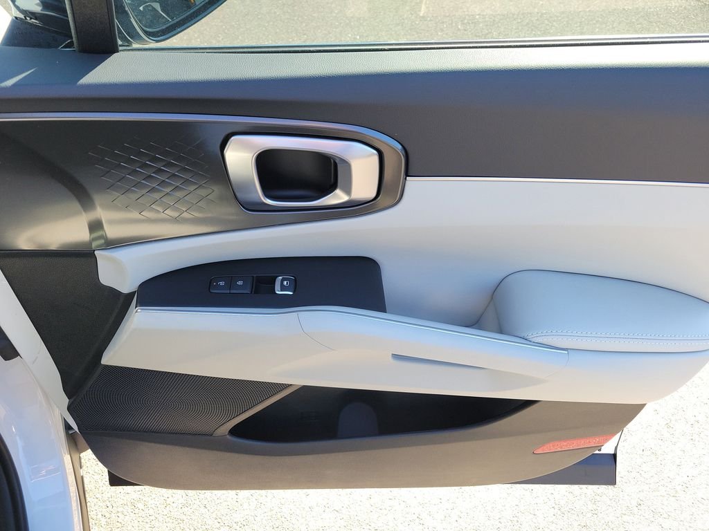 New 2026 White Kia S image 10