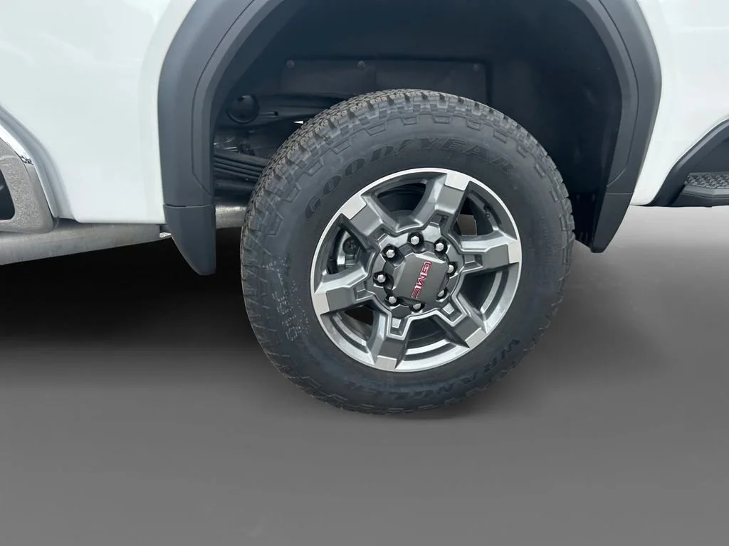 2025 GMC Sierra 2500HD SLT - Photo 10