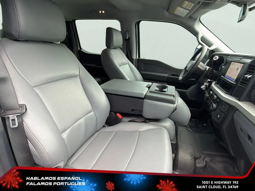 Used 2025 White Ford XL image 31