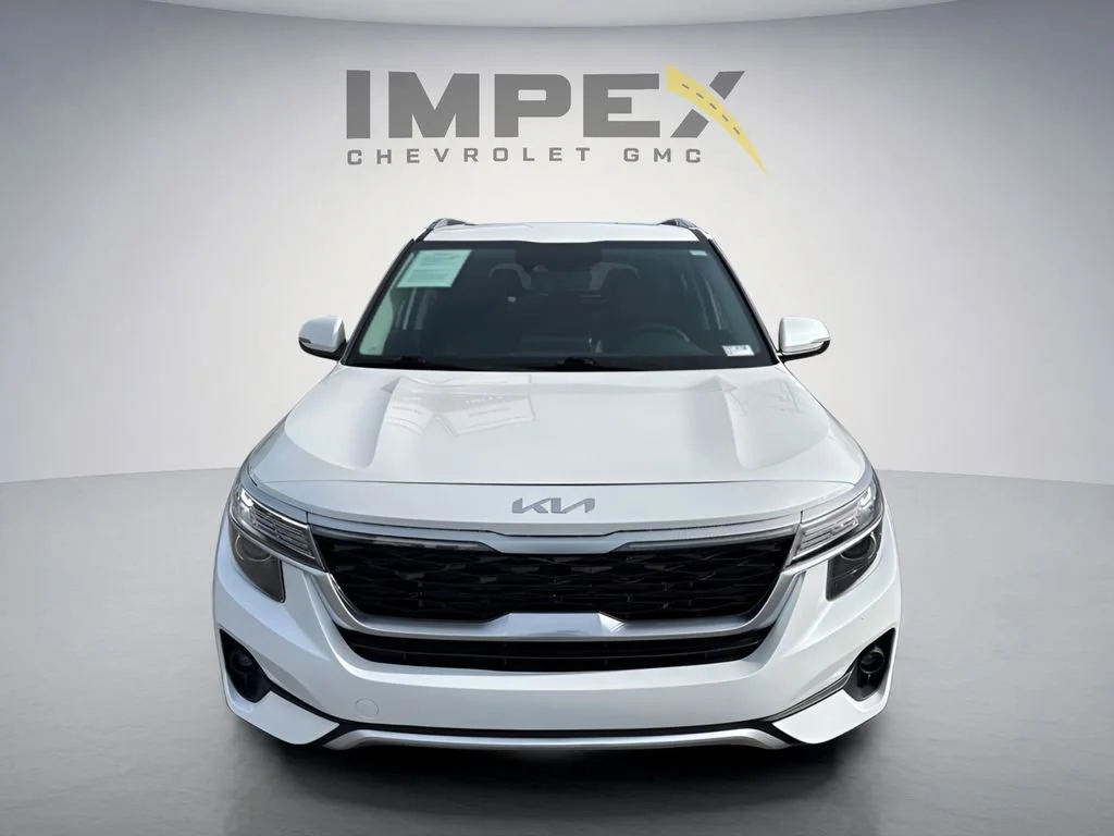 Used 2023  Kia EX image 8