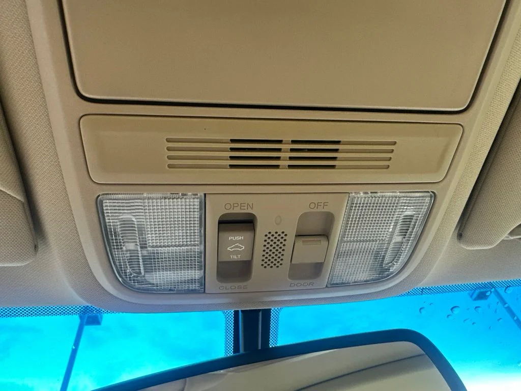 Used 2010 Taffeta White Honda EX-L image 21