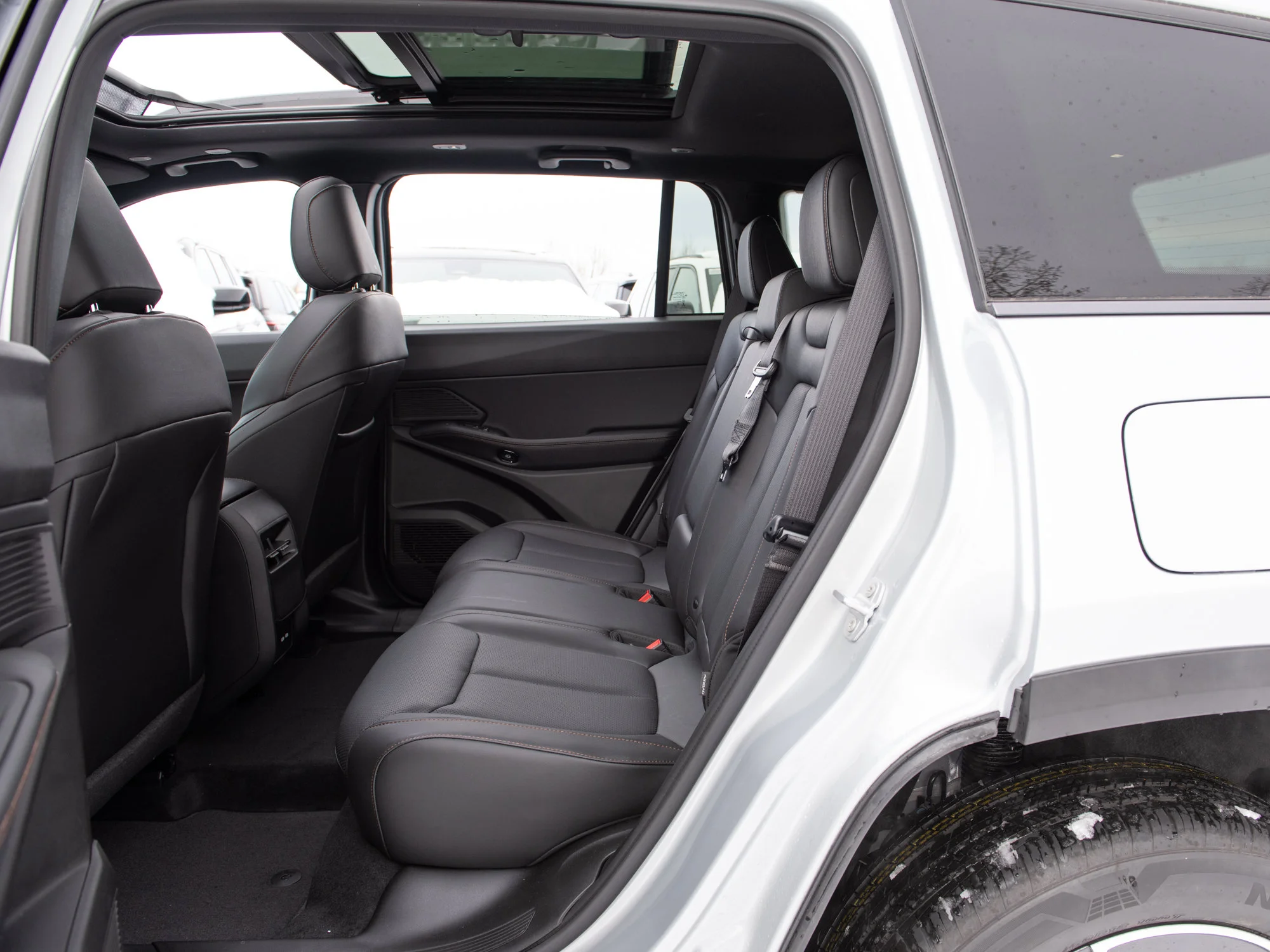 New 2026 Silver Jeep Limited * Hybrid image 21
