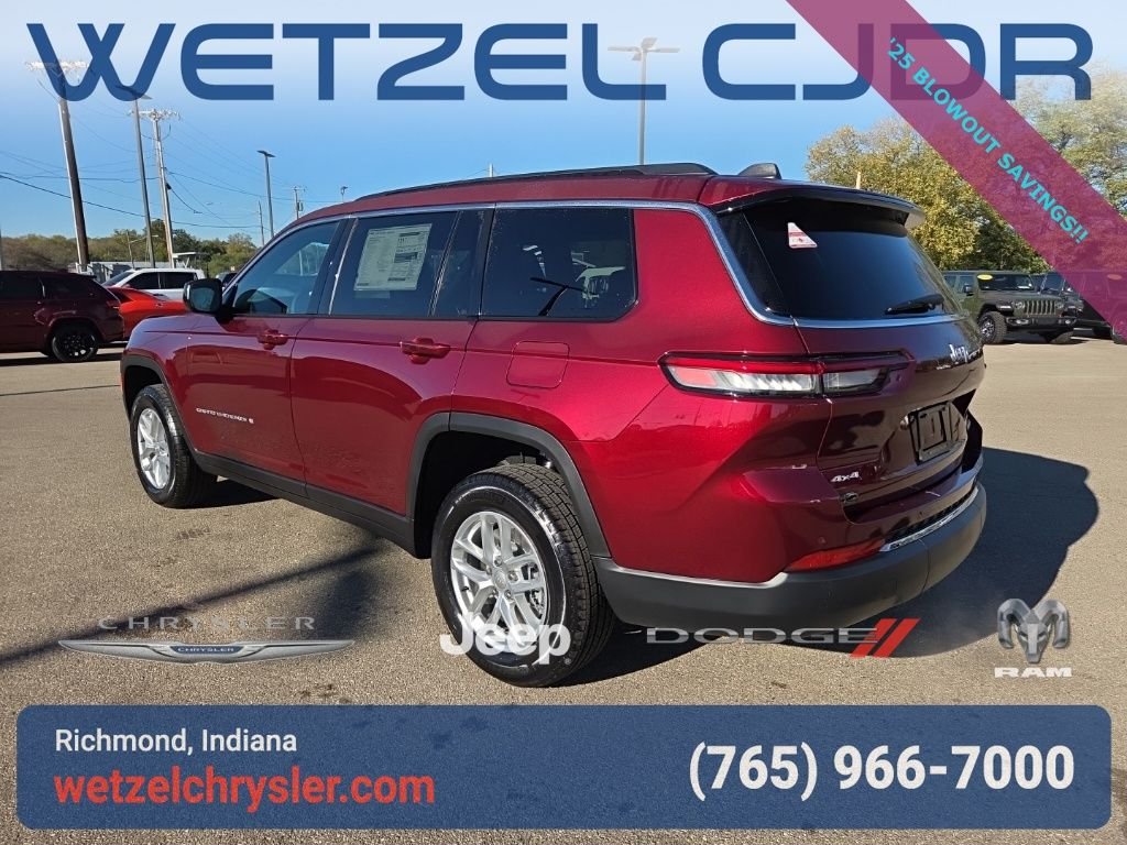New 2025 Velvet Red Pearl-Coat Exterior Paint Jeep Laredo image 5