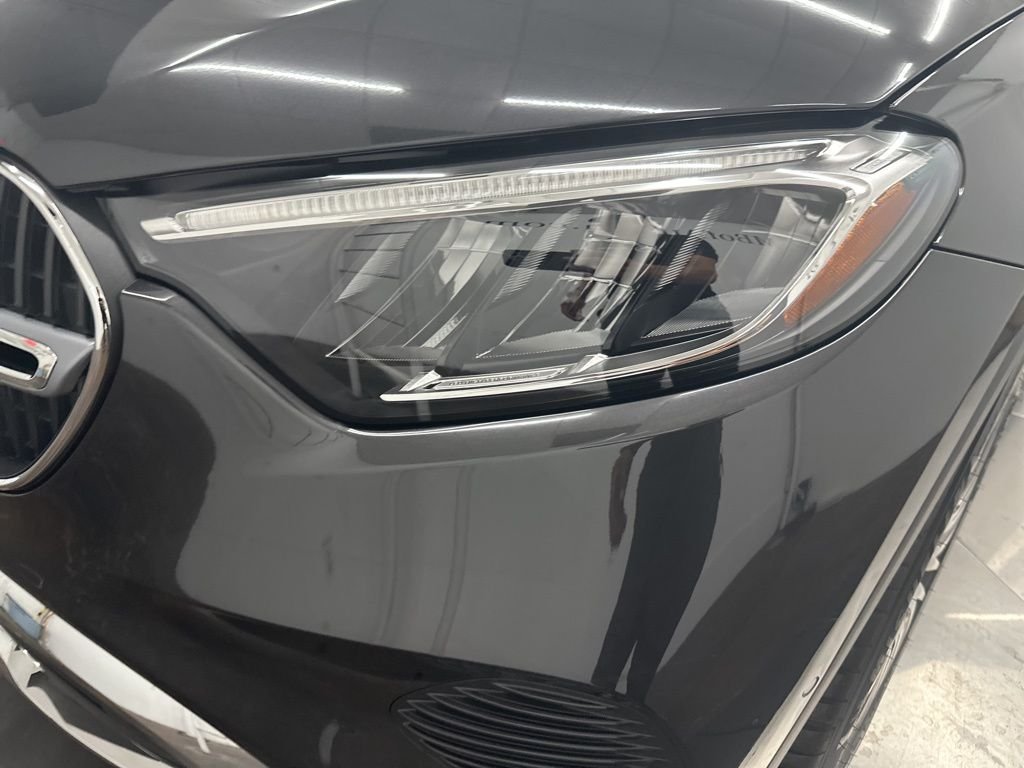 Used 2026 Gray Mercedes-Benz GLC 300 image 30