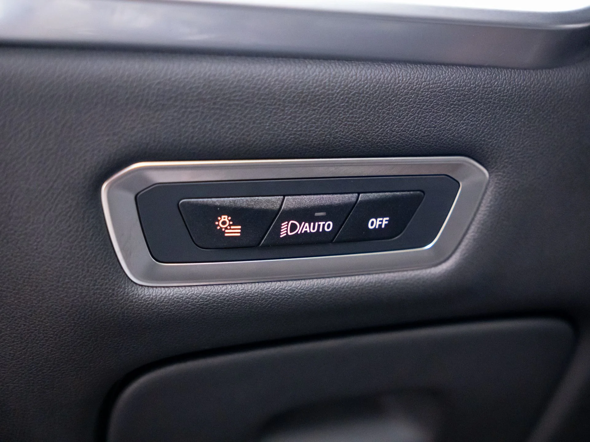 Certified Used 2025 Gray BMW M60i image 21