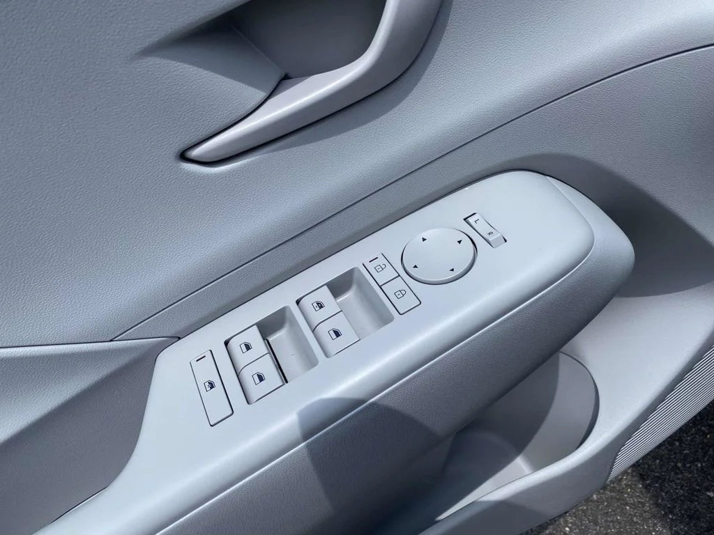Certified Used 2025 Blue Hyundai SEL image 20