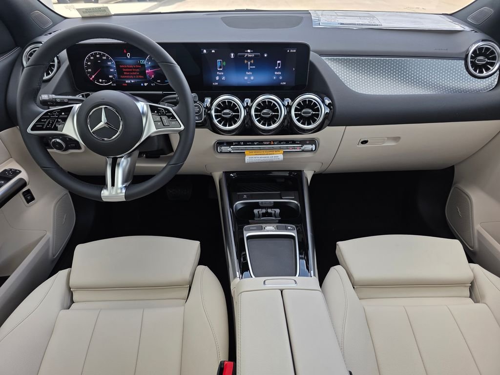 New 2026 Polar White Mercedes-Benz GLA 250 image 21