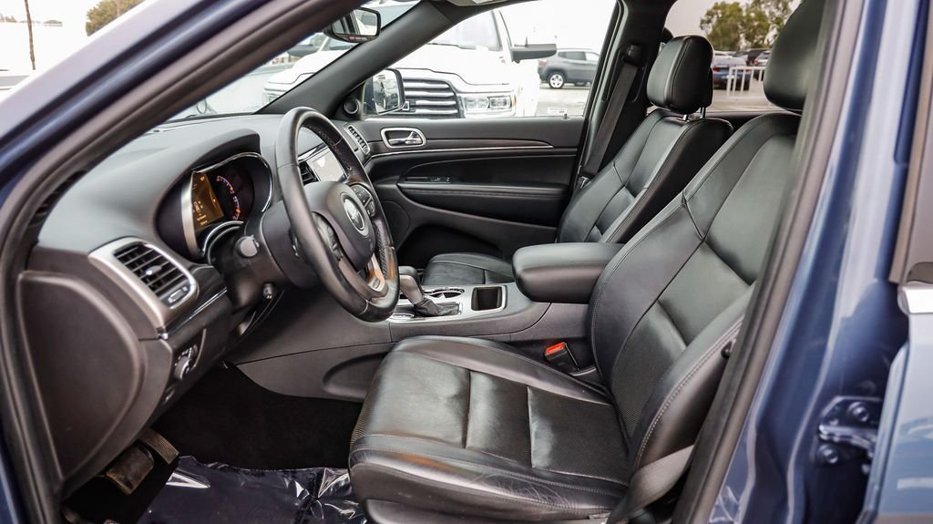 Used 2019 Slate Blue Jeep Limited image 22