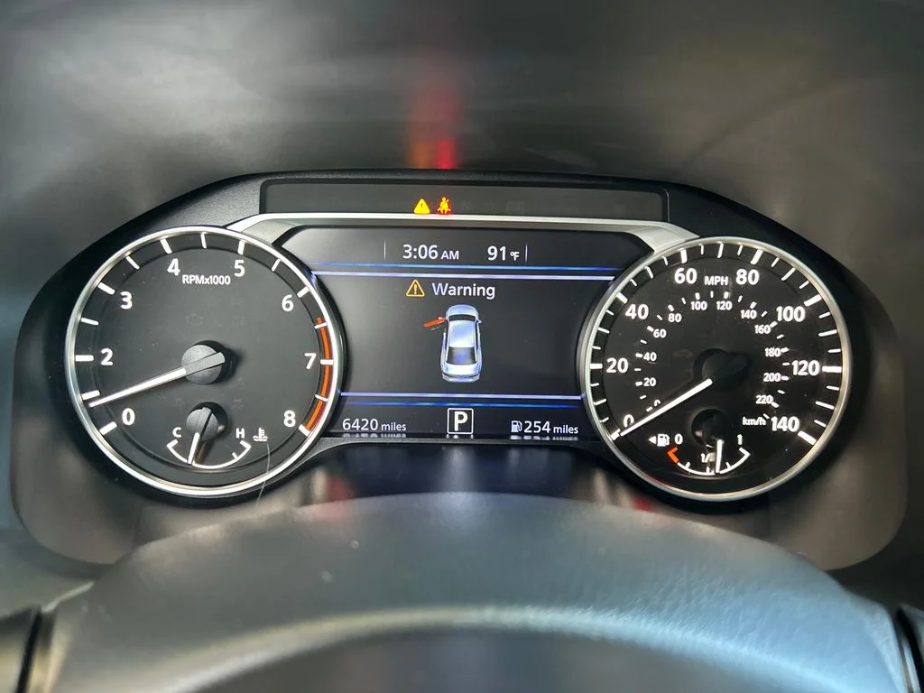 Used 2021 Blue Nissan 2.5 SR image 17