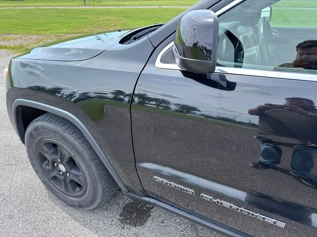 Used 2017 Black Jeep Laredo image 14