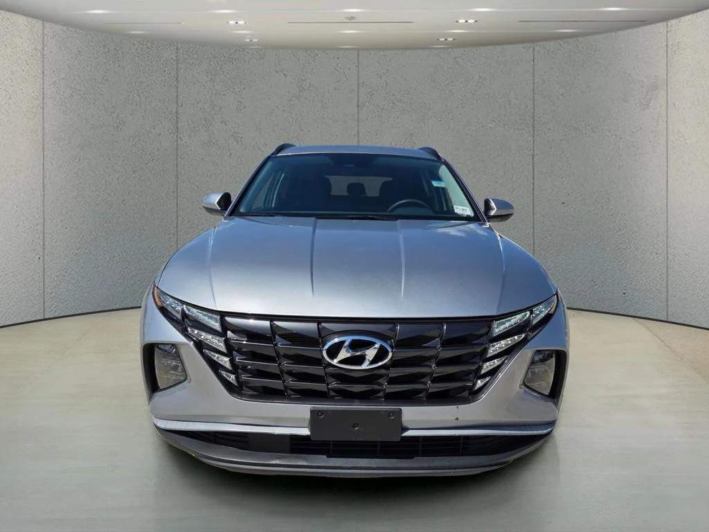 Certified Used 2024 Silver Hyundai SEL image 7