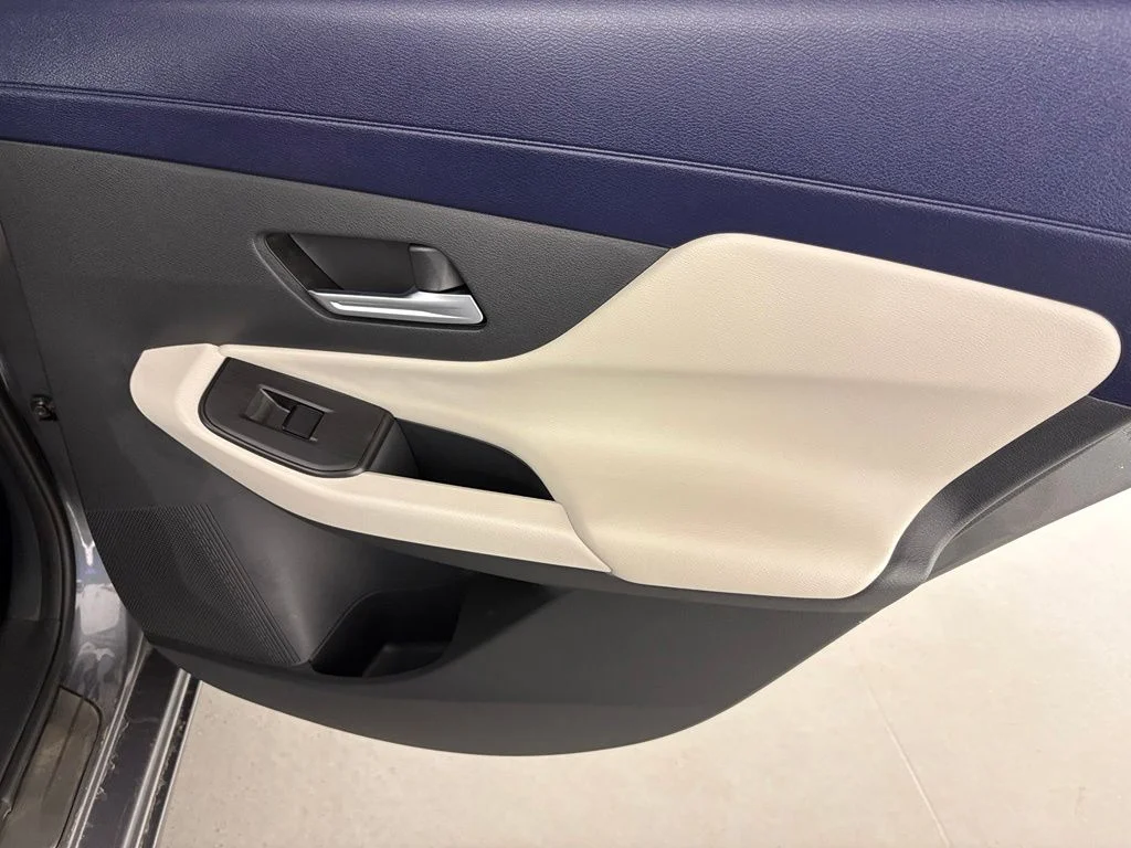 New 2026 Gun Metallic Nissan SL image 40