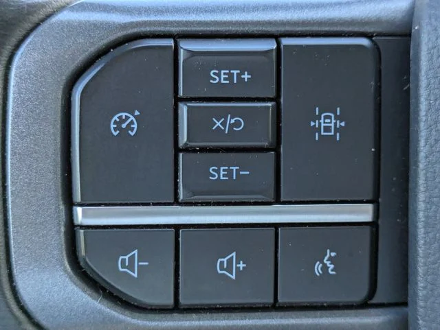 Certified Used 2024 Avalanche Ford XLT image 24
