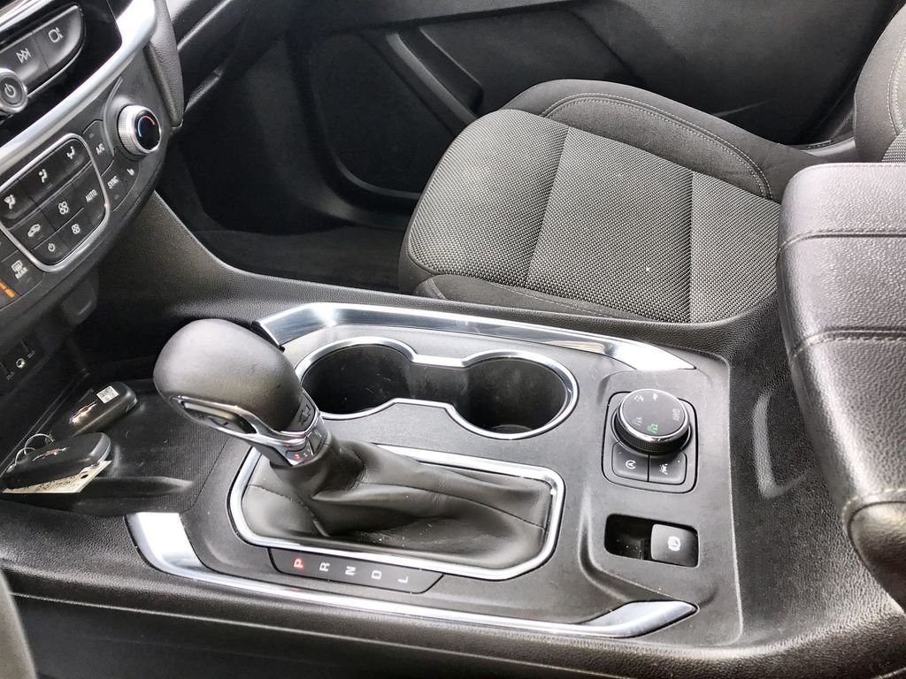 Used 2023 Summit White Chevrolet LT image 20