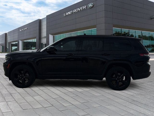 Used 2024 Black Jeep Altitude X image 2