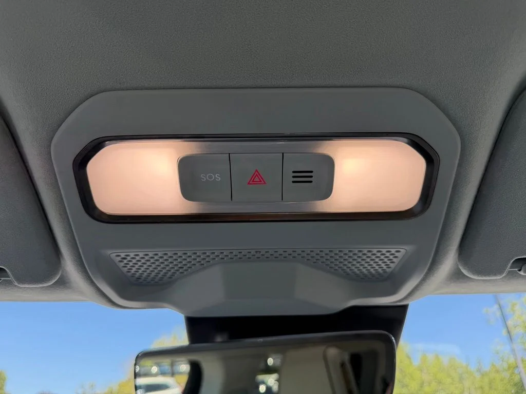 Used 2024 Glacier White Rivian Adventure image 27
