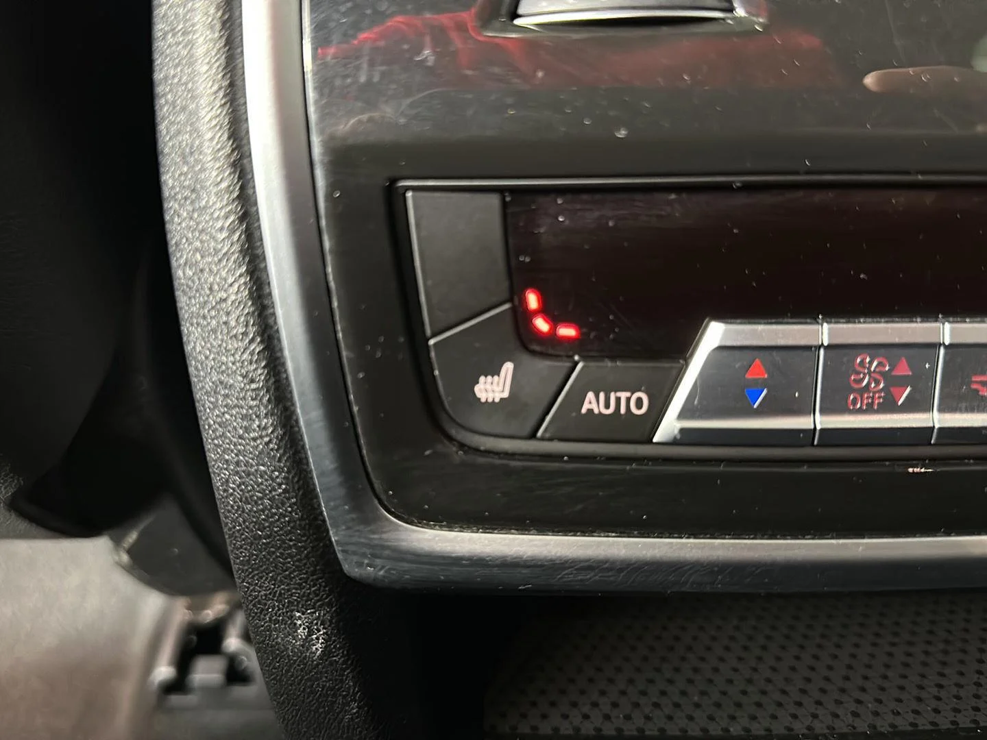 Used 2022 Black Sapphire Metallic BMW M50i image 26