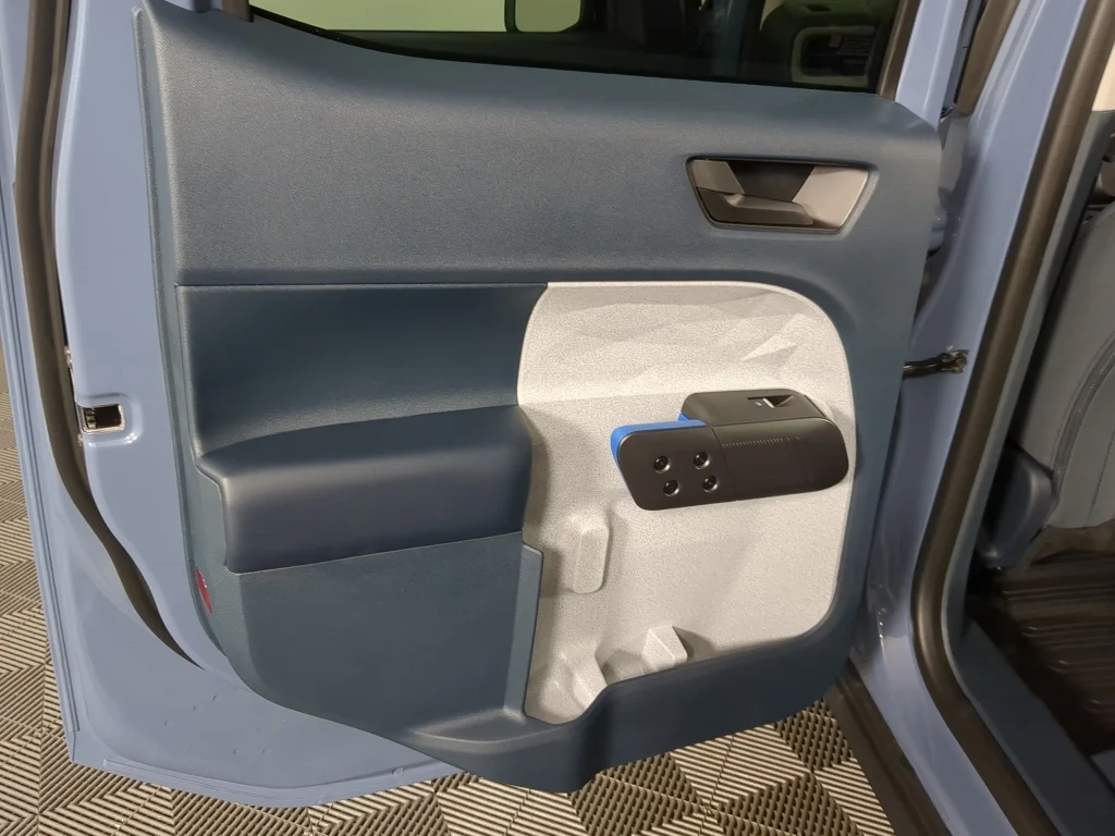 New 2026 Azure Gray Metallic Tri-Coat Ford XLT image 15