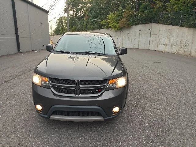 Used 2015 Gray Dodge R/T image 7