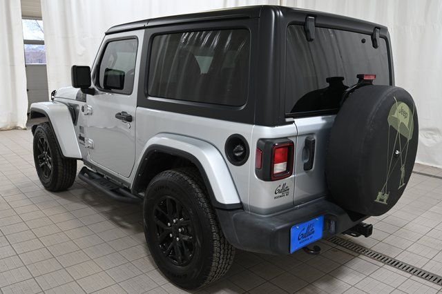 Used 2023 Silver Jeep Freedom Edition image 10