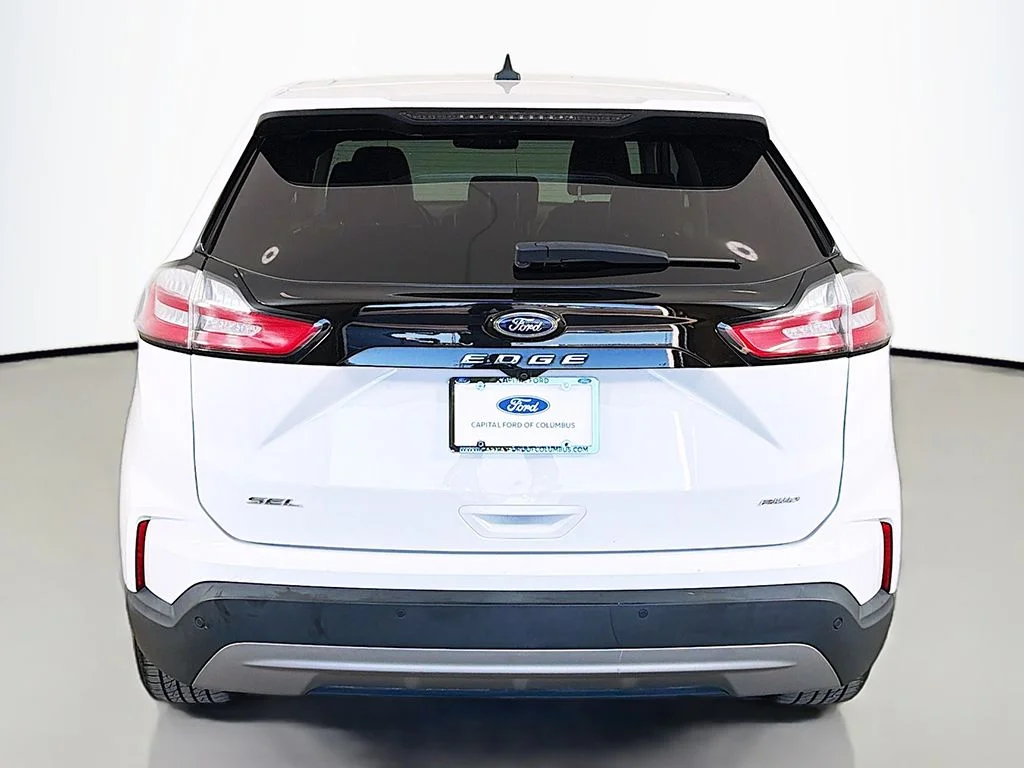 Used 2023 Oxford White Ford SEL image 12