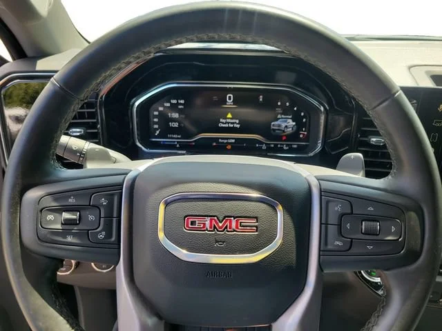 Used 2025 Onyx Black GMC Elevation image 15