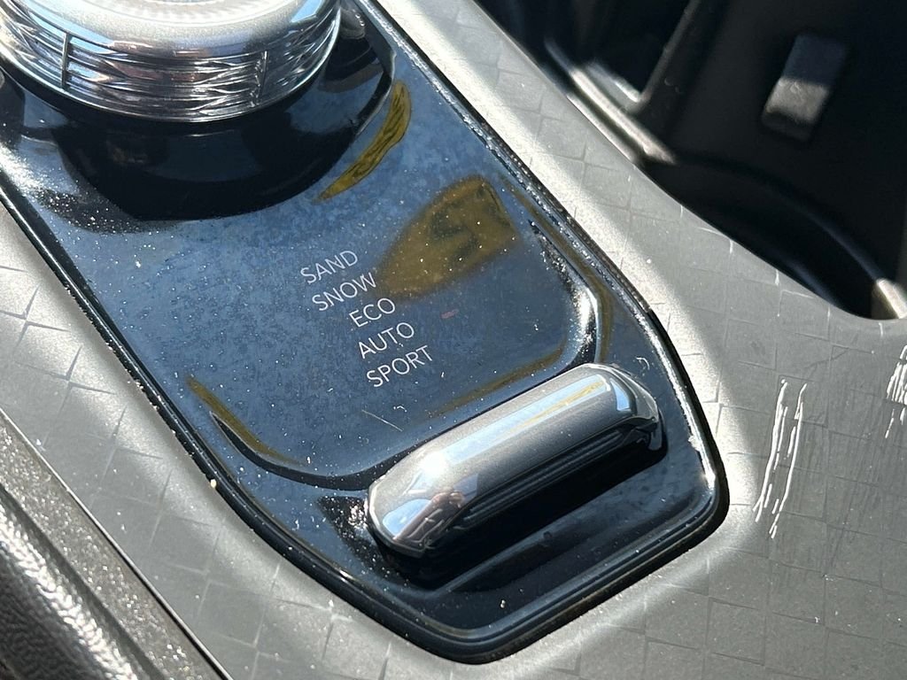 Used 2025 Gray Jeep Limited image 28