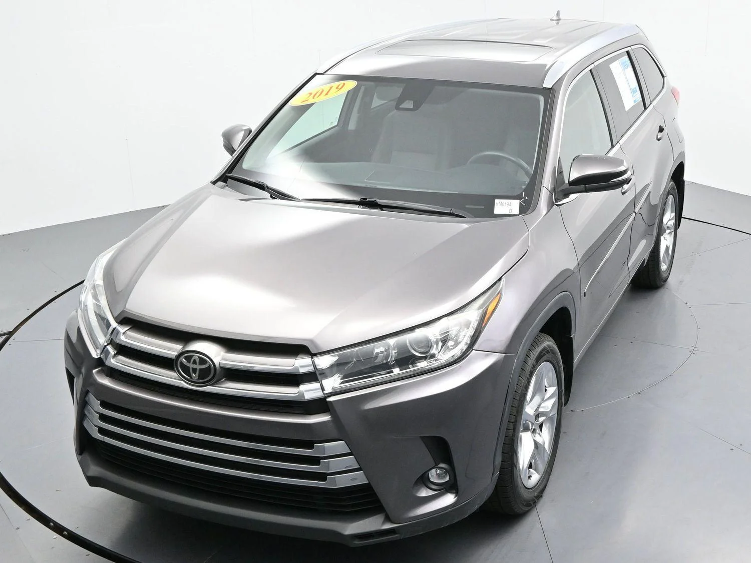 Used 2019 Predawn Gray Mica Toyota Limited image 48