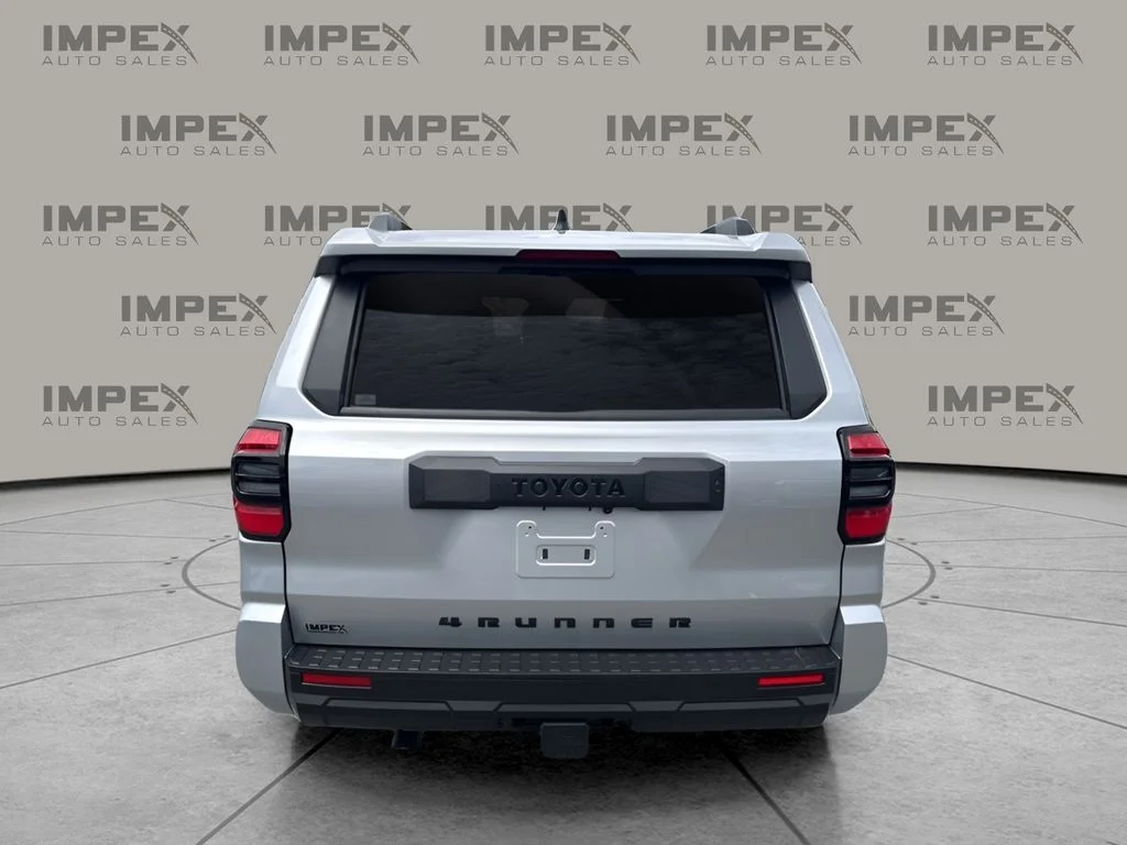 Used 2025  Toyota SR5 image 4