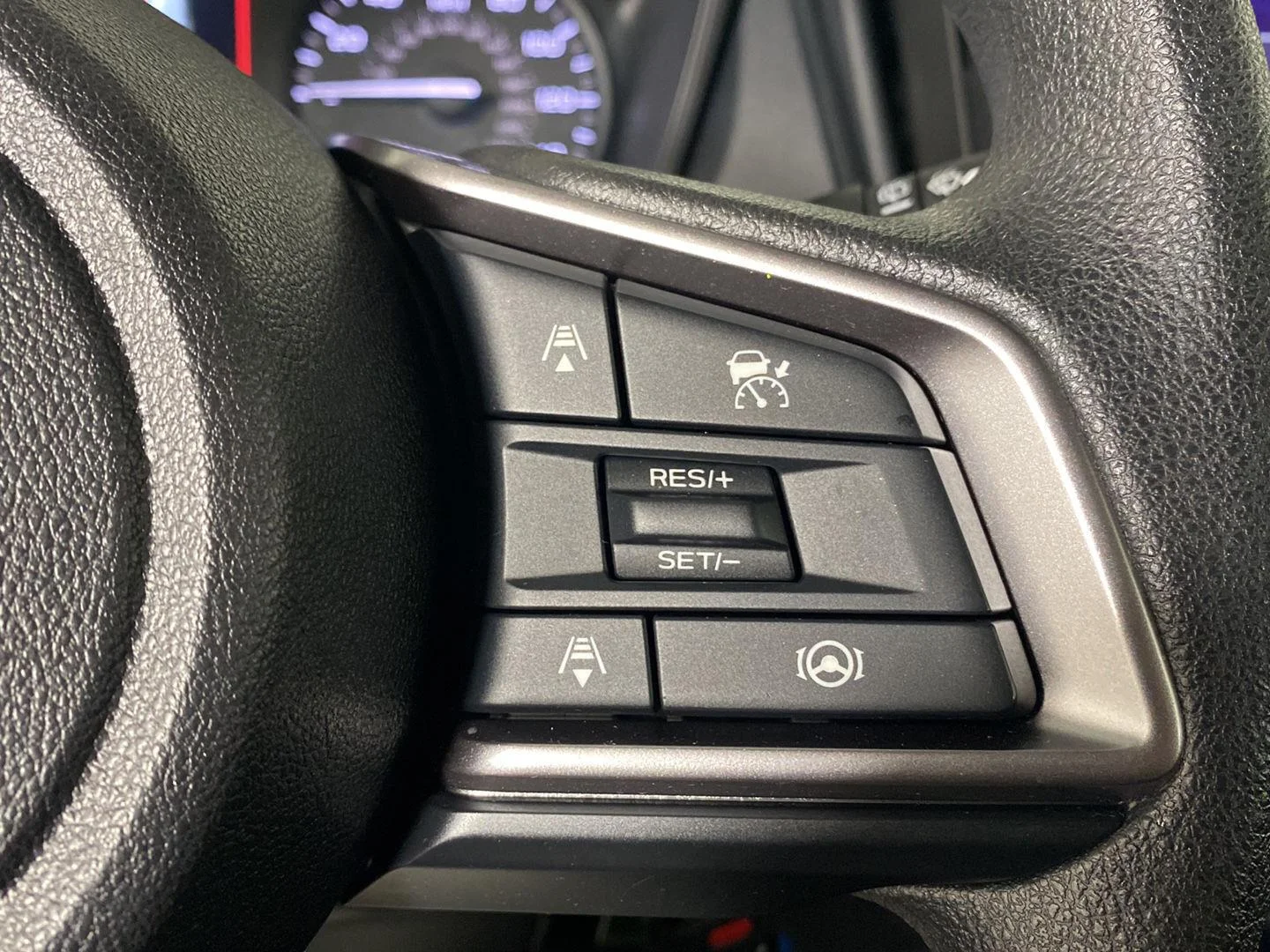 Used 2024 Ice Silver Metallic Subaru Base image 16