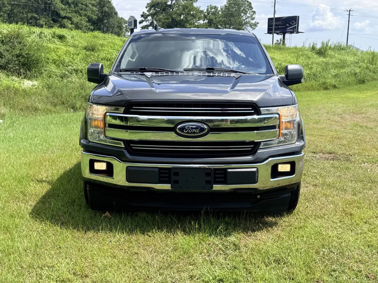 Used 2020 Gray Ford Lariat 4x2 4dr SuperCrew 5.5 ft. SB image 8