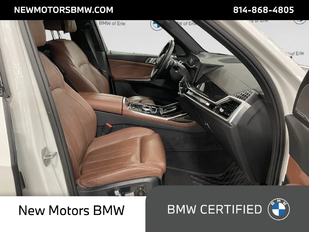 Used 2024 White Metallic BMW M60i image 15