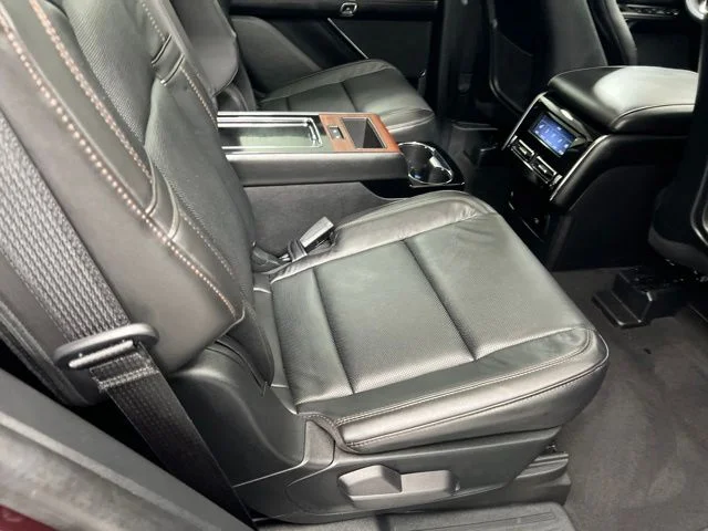 Used 2023 Red Lincoln Reserve image 23