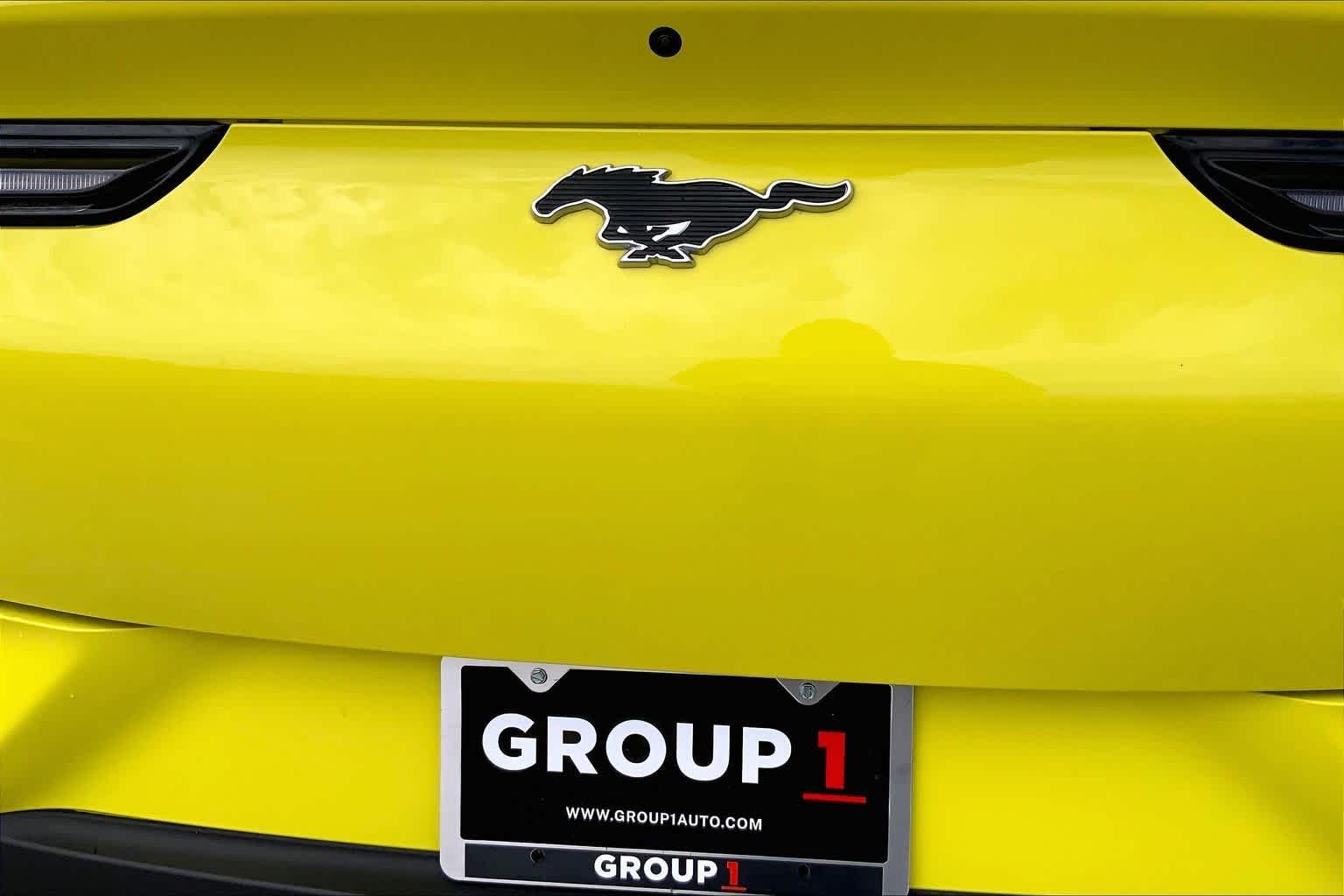 Used 2025 Grabber Yellow Ford Select image 9