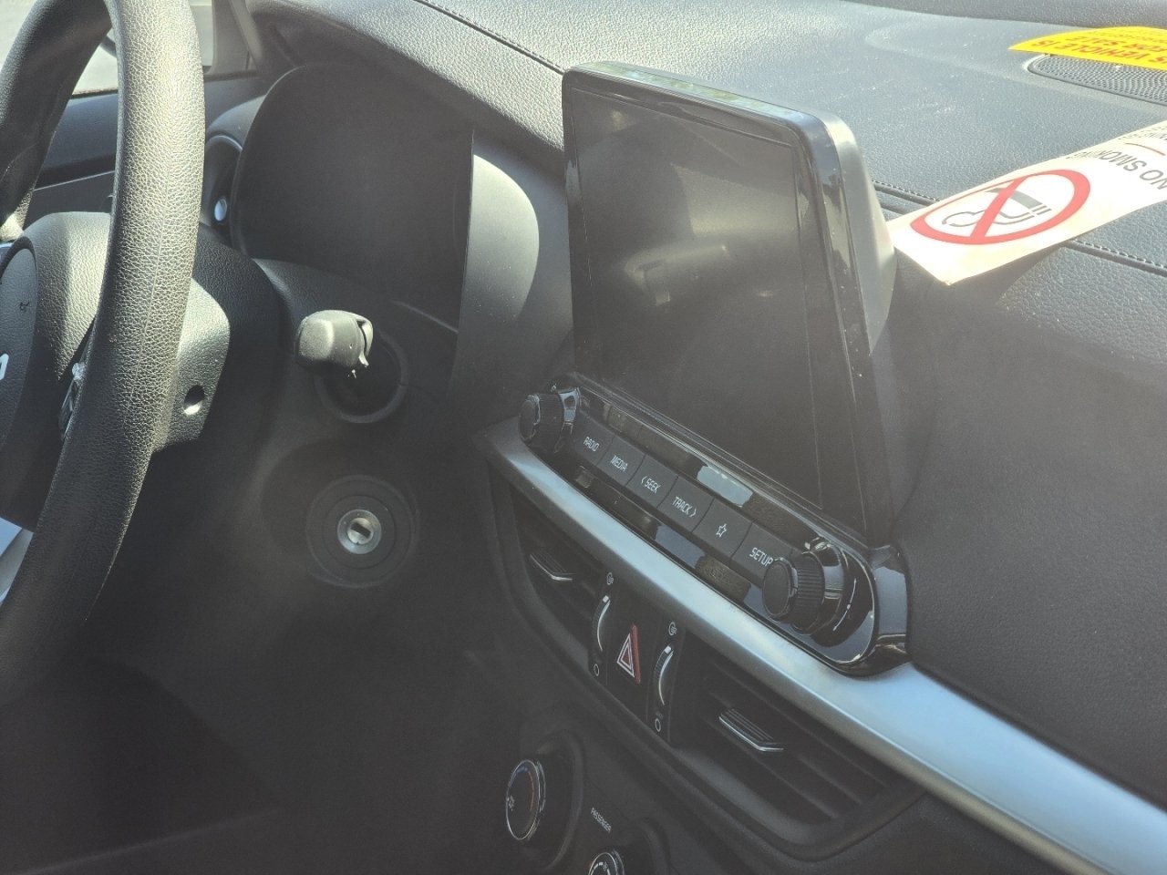 Used 2023 White Kia LXS image 13