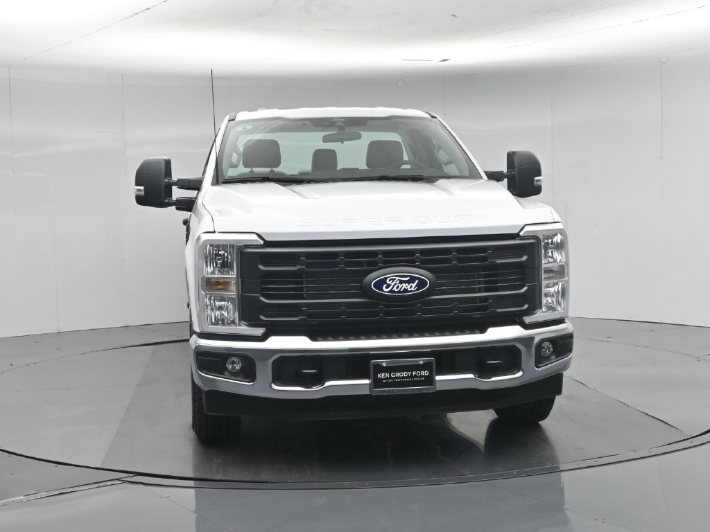 New 2027 Oxford White Ford XL image 49