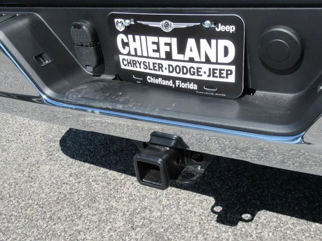 Used 2024 Gray Chevrolet LT image 31