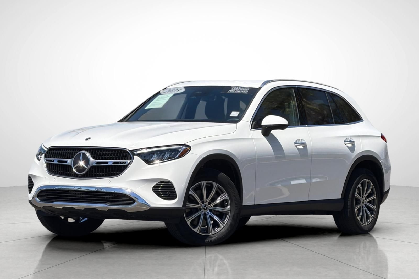 Certified Used 2025 White Mercedes-Benz GLC 300 image 1