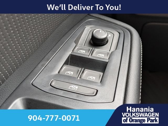 New 2026 White Volkswagen 2.0T SE w/Technology image 25