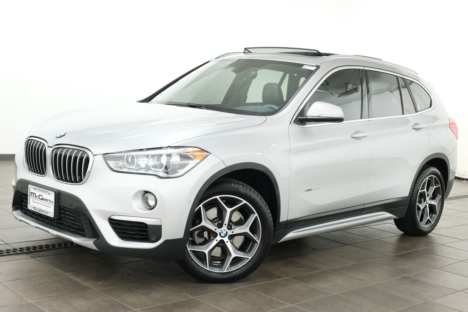 2017 BMW X1 xDrive28i's photo