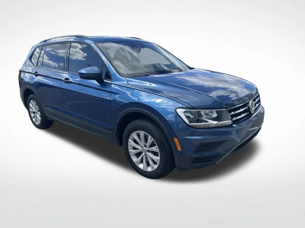 Used 2020 Blue Volkswagen 2.0T S image 2