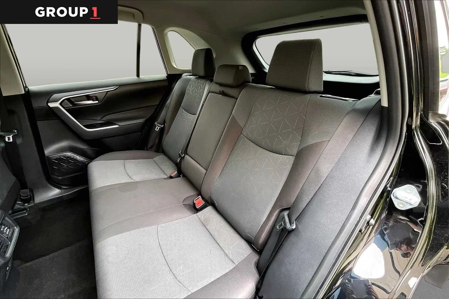 Used 2025 Midnight Black Metallic Toyota XLE image 21