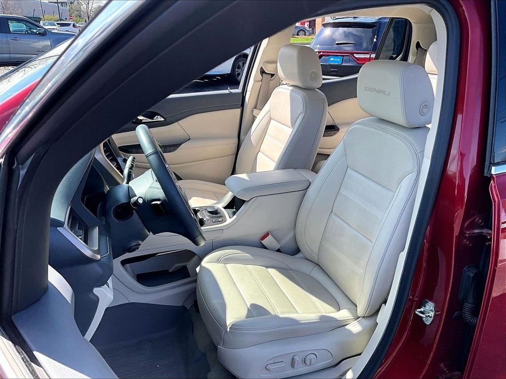 Used 2023 Volcanic Red GMC Denali image 10
